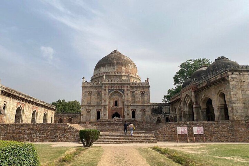 Best Of Old and New Delhi In 8 Hour Private Tour With Guide
