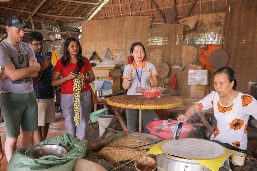 Experience Mekong River Village, Boat Ride & Cooking Desmotration