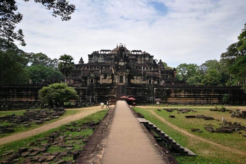 Baphuon Temple