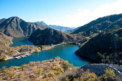 All-inclusive Private Hiking Tour from Huanghuacheng Water Great Wall to Xi...