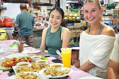 PRIVATE Singapore Street Food Tour in Chinatown & Little India