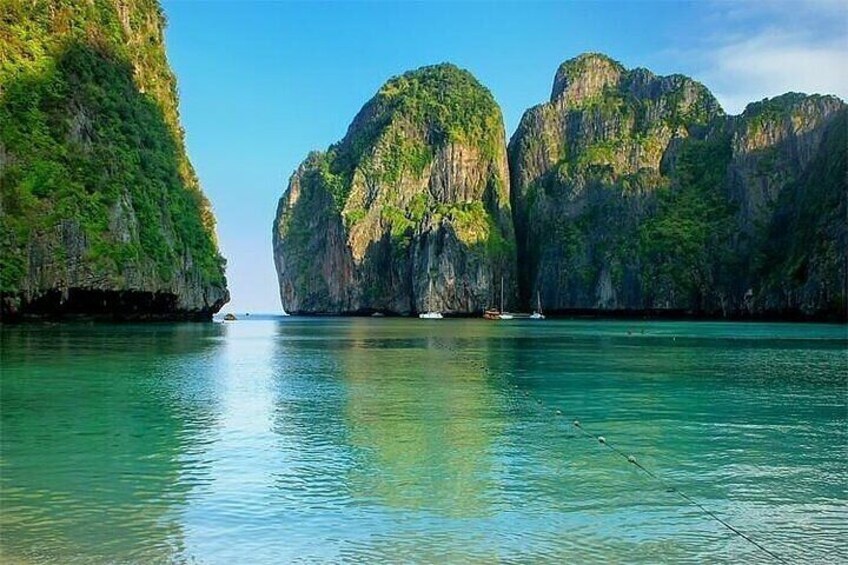 PHUKET: Phi Phi-Maya Bay-Khai Island by Speed Boat with Lunch