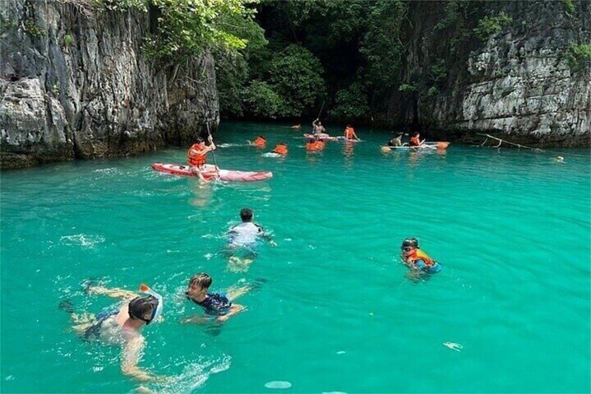 PHUKET: Phi Phi-Maya Bay-Khai Island by Speed Boat with Lunch