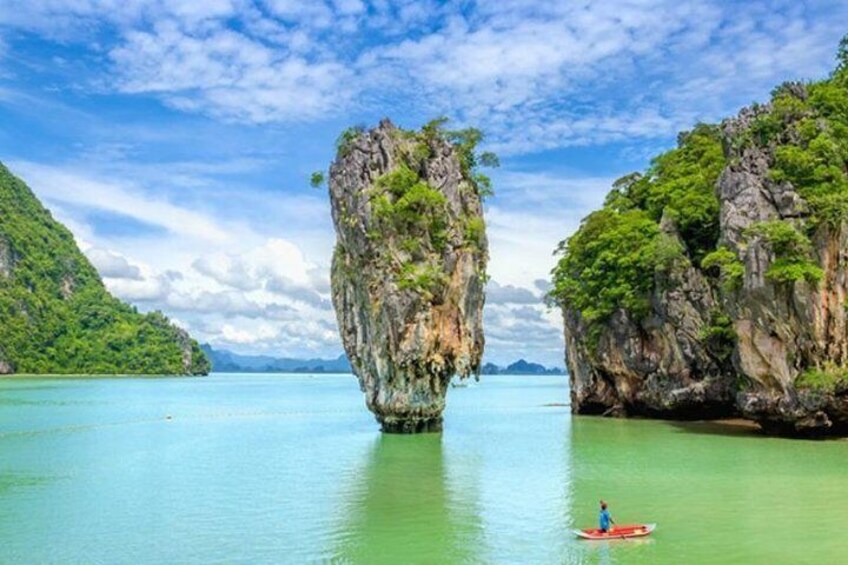 PHUKET James Bond -Kayaking Hong Island by Luxury boat