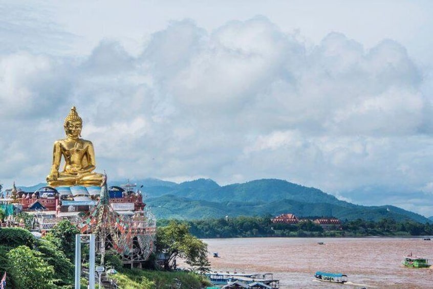 CHIANG MAI: Join Tour One Day White+Black+Blue Temple+Golden Triangle