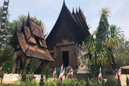 Chiang Mai-Chiang Rai: Weißer + Schwarzer + Blauer Tempel + Goldenes Dreiec...