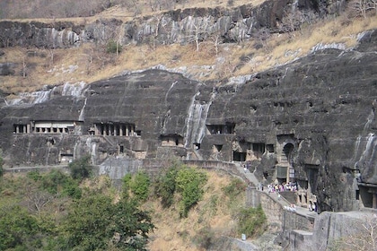 Aurangabad, Ajanta and Ellora Caves Tour with flight from Mumbai (3 Days)