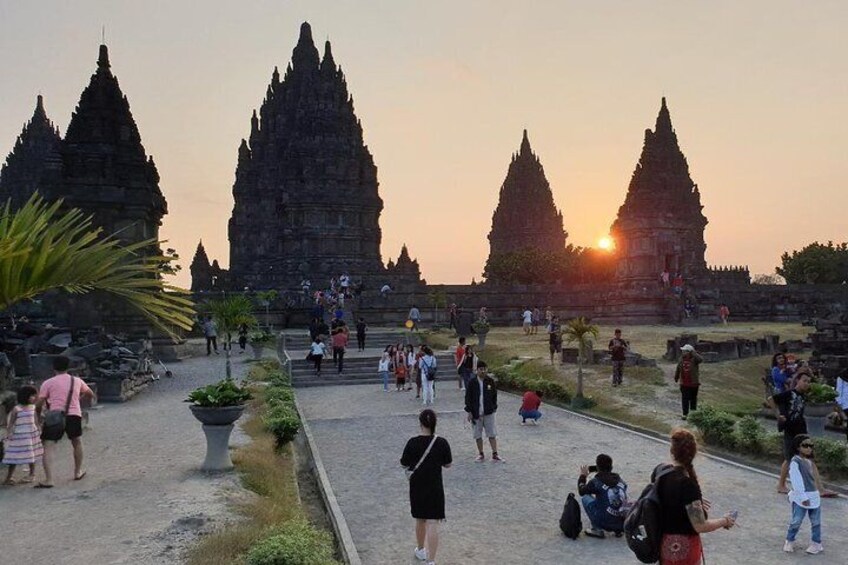 Yogyakarta Prambanan Temple Sunset Tour (PRIVATE TOUR)