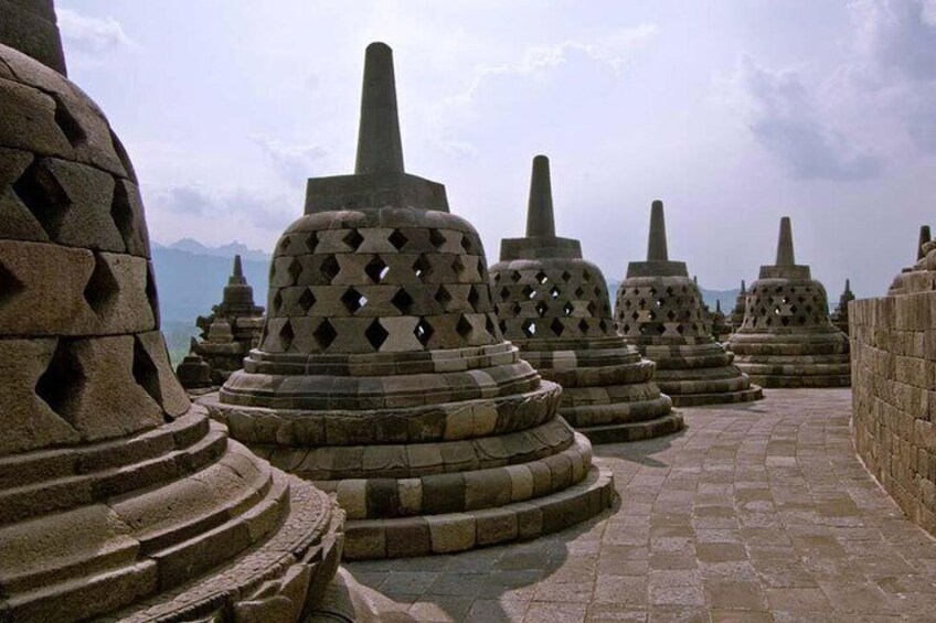 Borobudur and Prambanan with other local temples (PRIVATE TOUR)