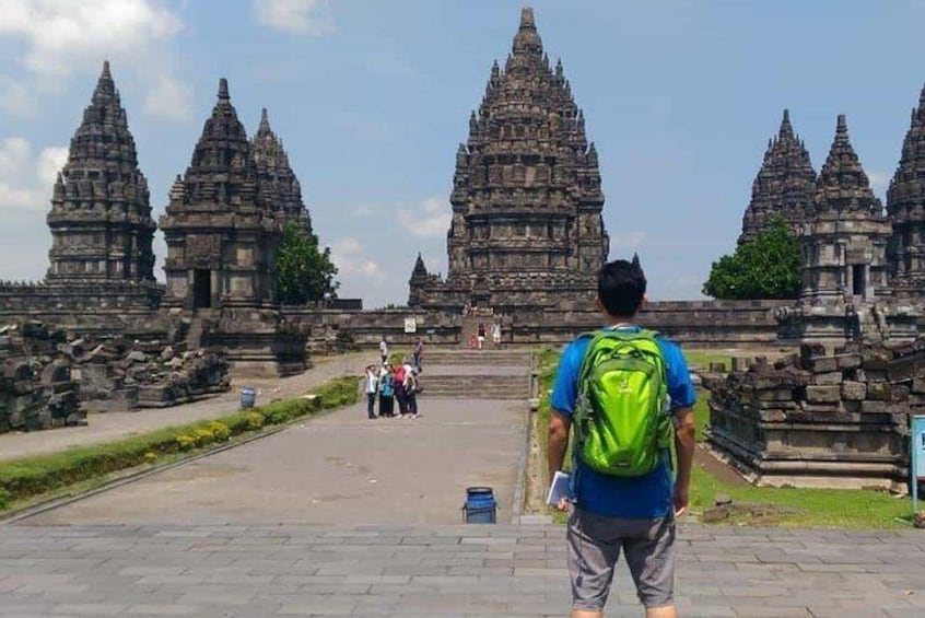 Borobudur and Prambanan with other local temples (PRIVATE TOUR)