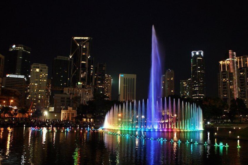 Kuala Lumpur Symphony Lake Water Show