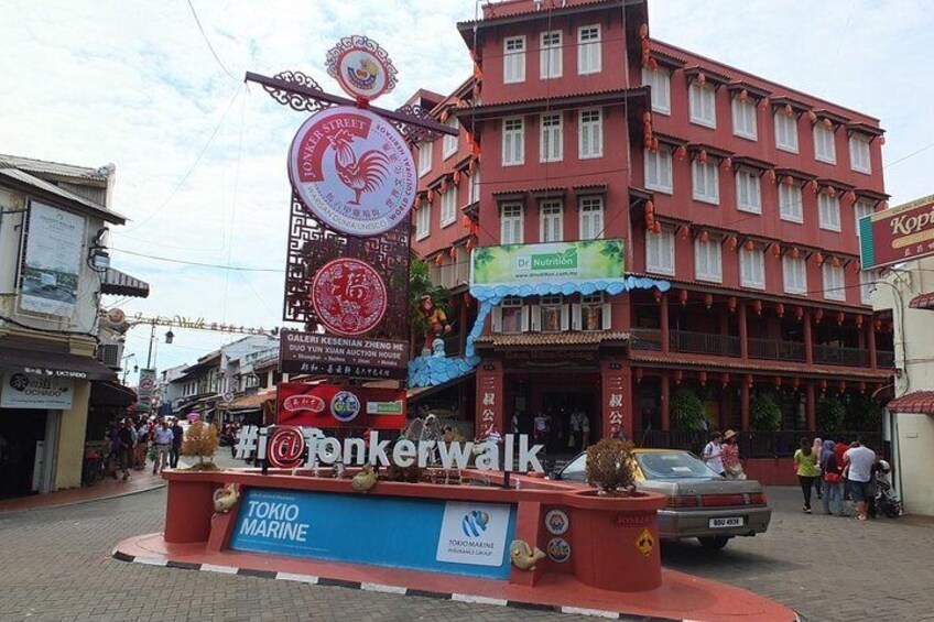 Jonker Walk,shopping the souvenirs and local goods