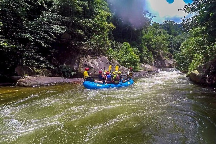 Rafting by the fast current water flow