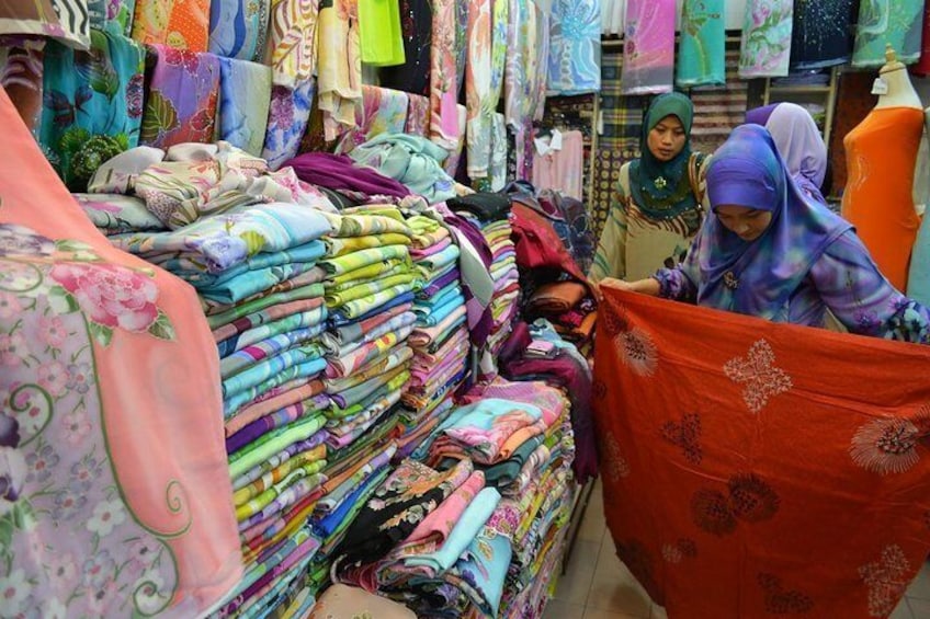 the batik in market