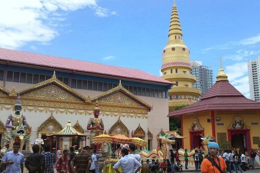 City Tour to Penang Hill(Fast Lane), Kek Lok Si &Reclining Buddha