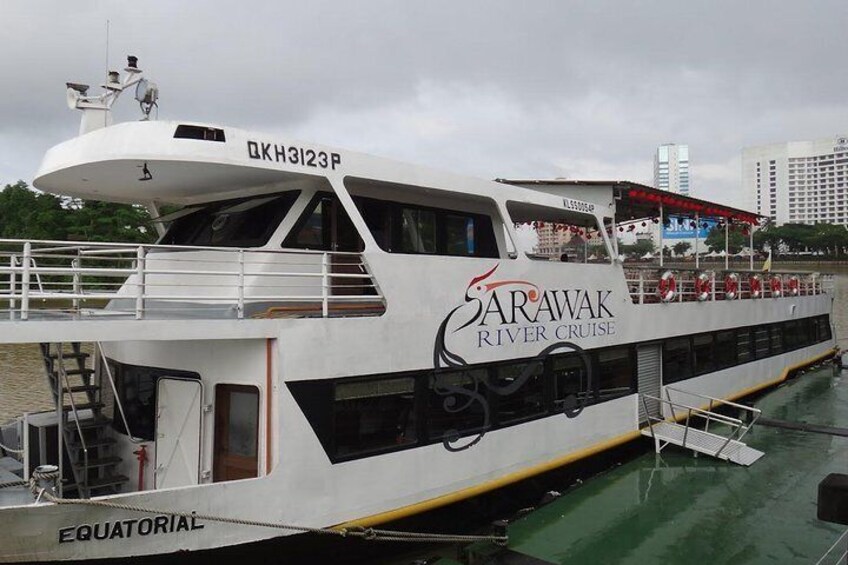 Sarawak Sunset River Cruise with Pickup