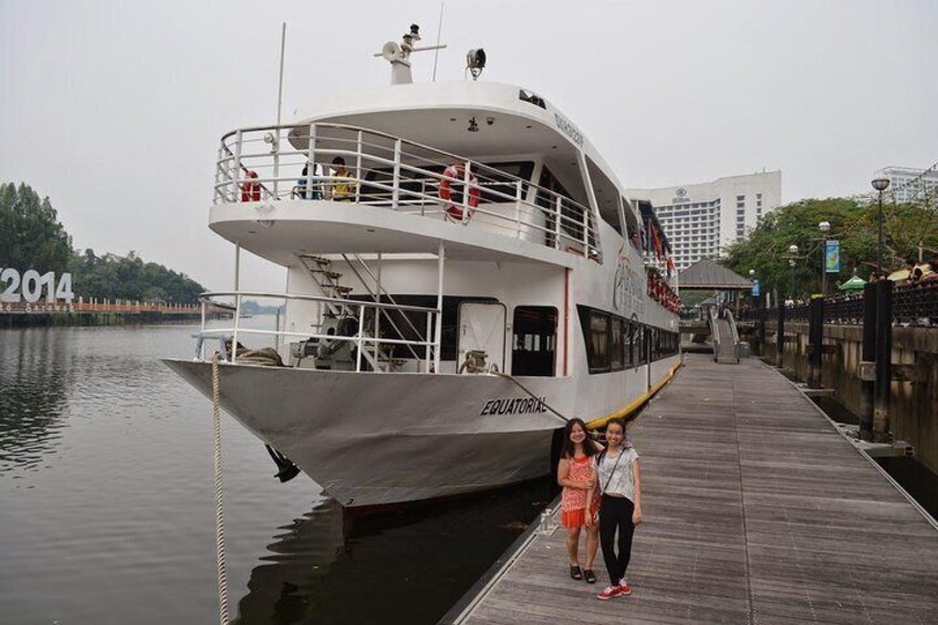 Sarawak Sunset River Cruise with Pickup