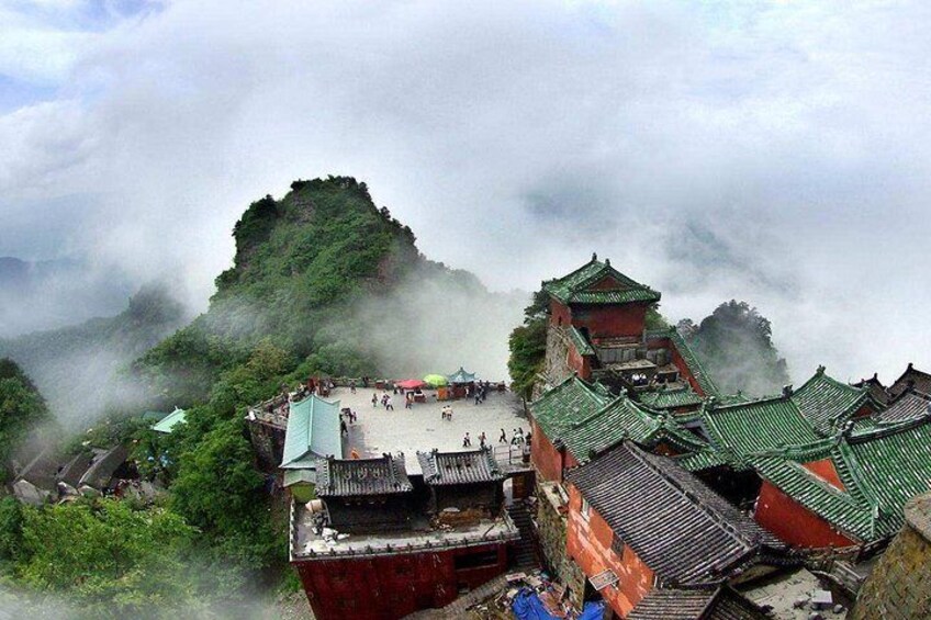 Private 2days tour to Shiyan Wudang Mountain start from Wuhan and end in Wuhan