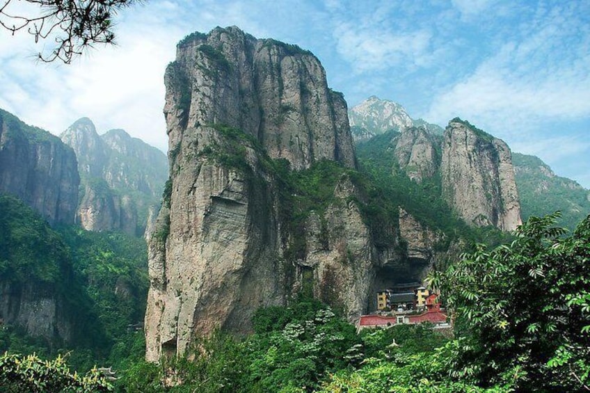 One day private tour to Wenzhou Yandang Mountain World Geopark with Lunch