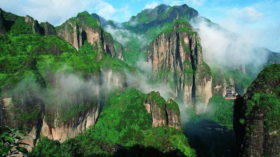 One day private tour to Wenzhou Yandang Mountain World Geopark with Lunch