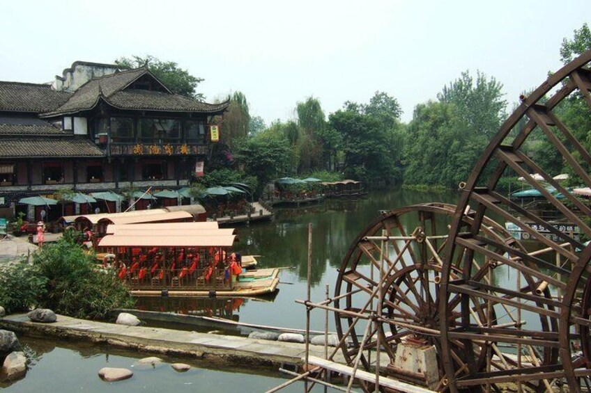 Private Leshan Giant Buddha day tour and Huanglongxi old town 8hours with lunch