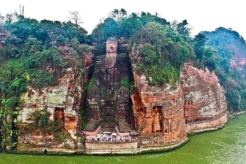 Private Leshan Giant Buddha day tour and Huanglongxi old town 8hours with lunch