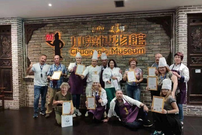 Sichuan Cooking class snack tasting in Chengdu 4hours Lunch tour /dinner tour