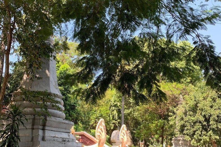 Full-Day Phnom Penh City & Silk Island with a local Tuk Tuk Tours