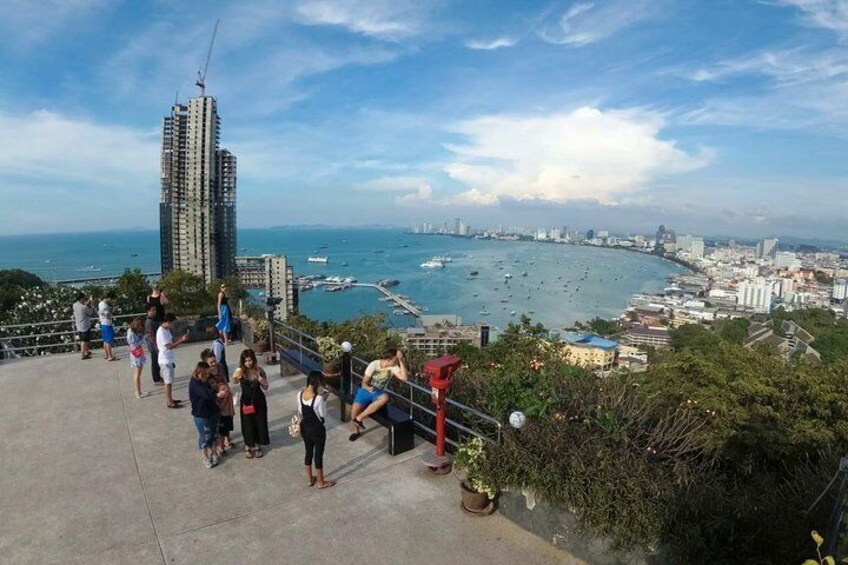 Join Half Day Pattaya City Tour with wat phra, view point 