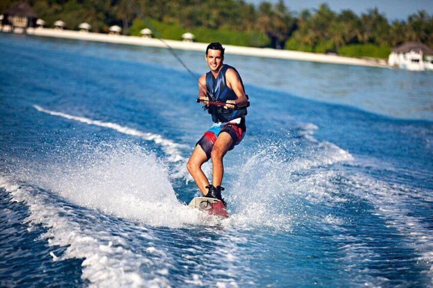 Maafushi: Wake Board & Water Ski