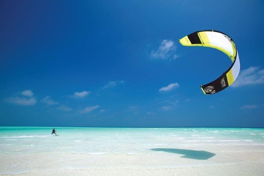 Maafushi: Kite Surfing & Wind Surfing 