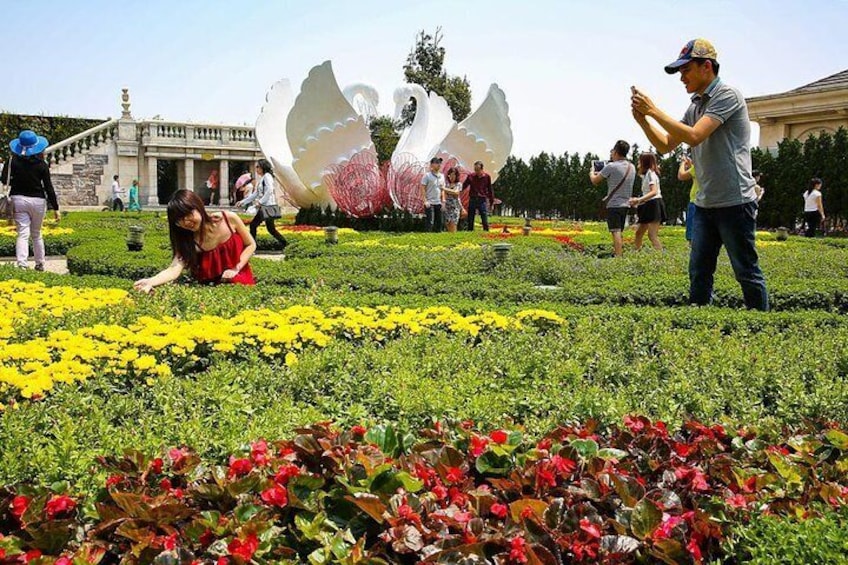 Golden Bridge & Ba Na Hills Full Day Small Group From Danang City