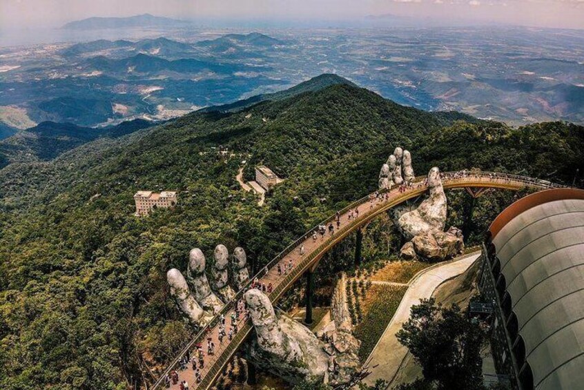 Golden Bridge & Ba Na Hills 1 Day including buffets lunch & 2 ways Cable Car 