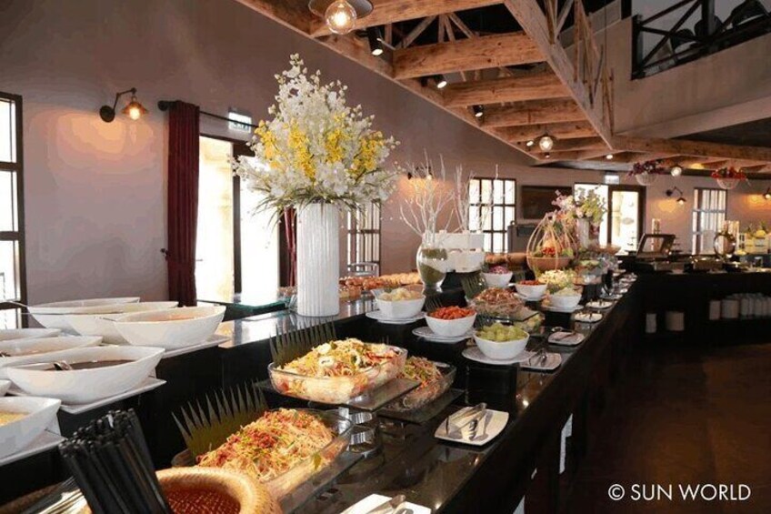 Private Golden Bridge & Ba Na Hills 1 Day with Buffets lunch & 2 ways cable car