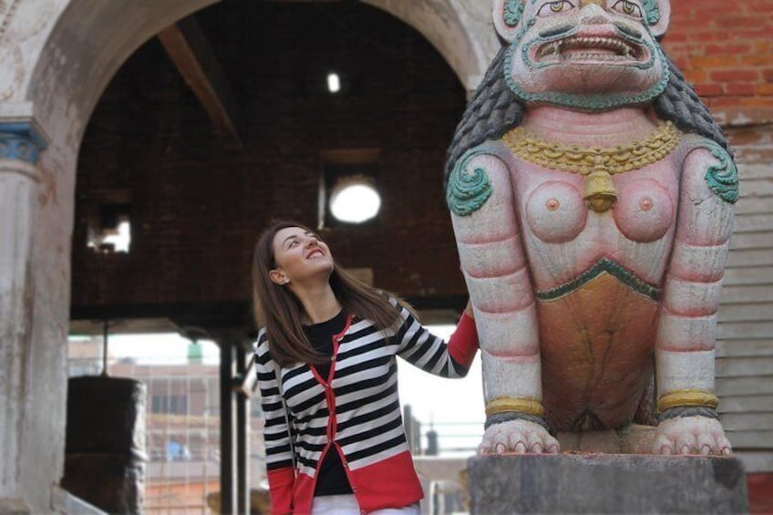 At the entrance of Machendranath Temple, Bugmati