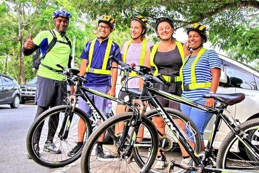 Morning Cycling in Colombo