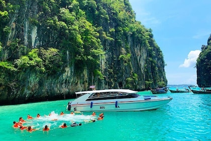 Phi Phi Islands Day Tour from Phuket