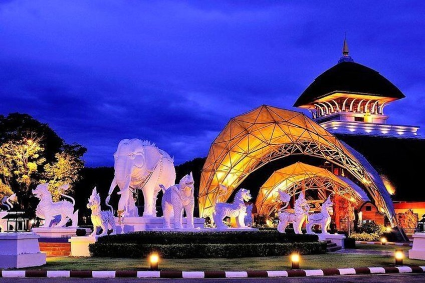 Chiang Mai Night Safari Tour including Transfer (Minimum 2 pax)