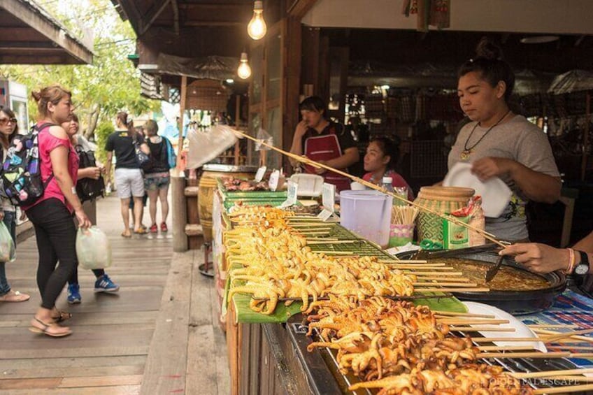 Amazing Pattaya Tours with Floating Market & Lunch 
