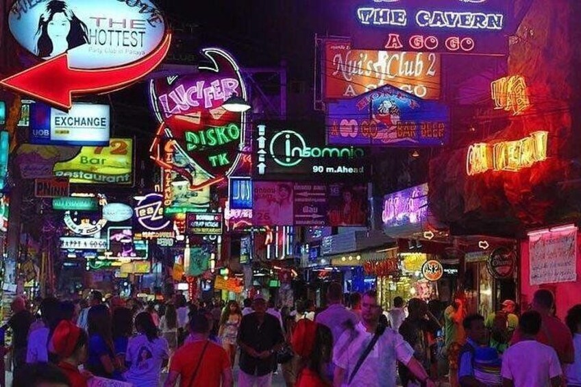 Discover Pattaya like Local by Songthaew