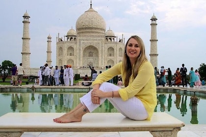 Ladies Special only - Same Day Agra Trip