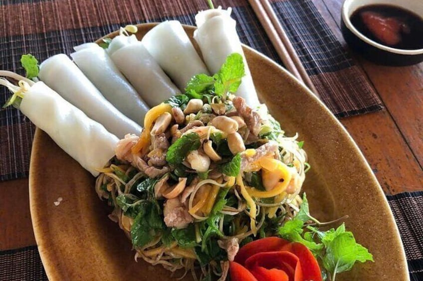 Hoi An Eco Cooking Class(Local market, Basket boat, crab fishing& cooking class)