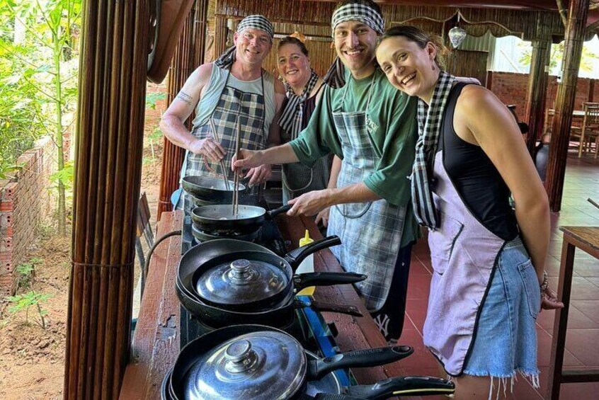 Hoi An Eco Cooking Class(Local market, Basket boat, crab fishing& cooking class)