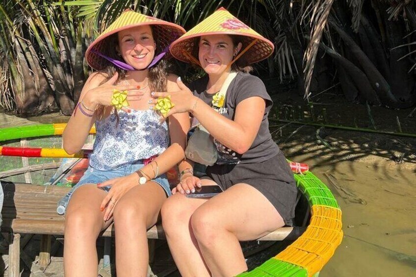 Hoi An Eco Cooking Class(Local market, Basket boat, crab fishing& cooking class)