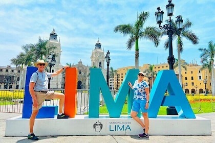 Lima Half-Day City Walking Tour: Pick-up & Drop Off Small Group