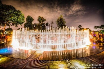 Fantastic Lima: City Tour + Magic Water Show + Local Dinner Small-Group