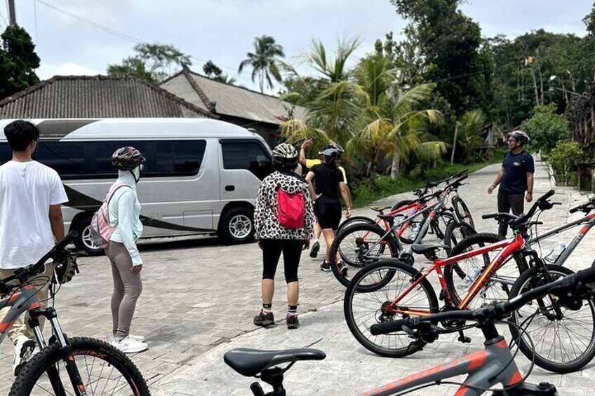 Ubud Cultural and Natural Downhill Cycling Tour 