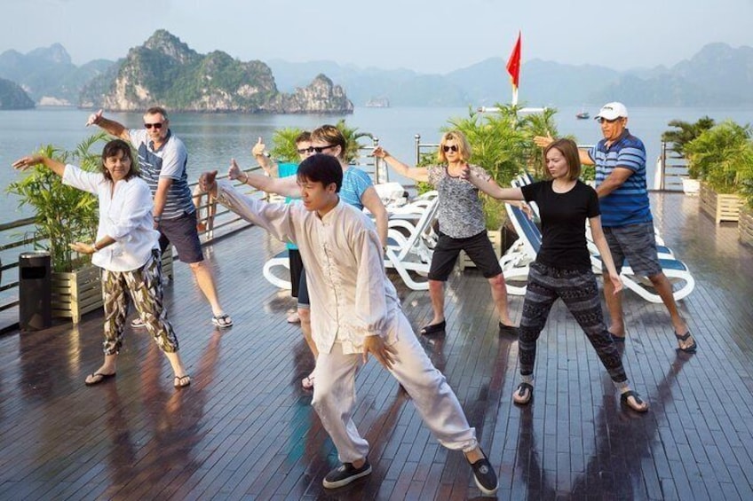 3-Day Halong Bay Cruising Tour with Meals