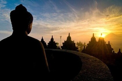 Borobudur Sunrise Tour-Special Package