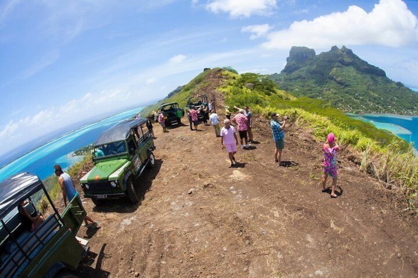 Tupuna Safari Bora Bora 4x4 jeep Tours Mount Popoti